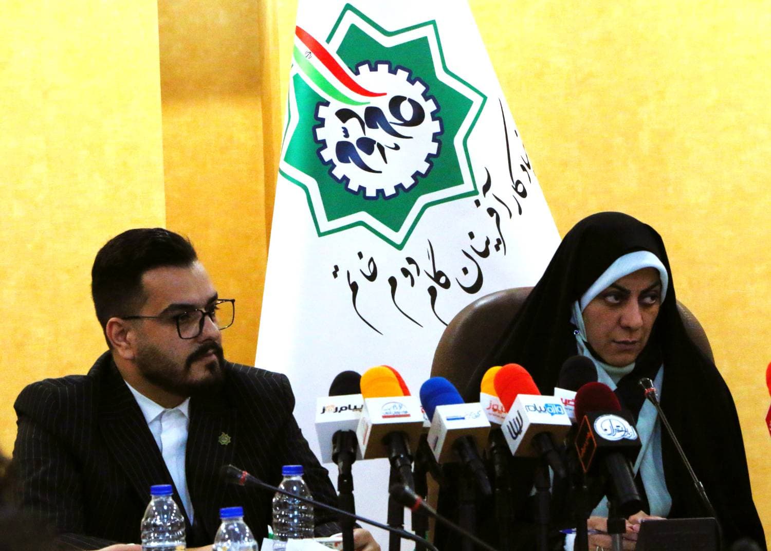 نخستین نشست رسمی کمیسیون بانوان بنیاد کارآفرینی گام دوم برگزار شد